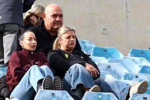 ΑΠΟΕΛ-ΑΕΚ: Ζωντανός...για 4αδα με Ρόσα! (Φώτος)