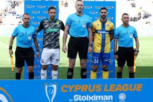 ΑΠΟΕΛ-ΑΕΚ: Ζωντανός...για 4αδα με Ρόσα! (Φώτος)
