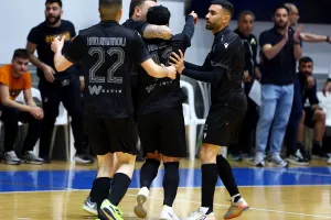 Μίλησε...η έδρα και ένα βήμα από τον τίτλο το ΑΠΟΕΛ!
