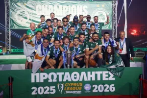 (Βίντεο/Φώτος Kerkida) Το LIVE της απονομής της πρωταθλήτριας Ομόνοιας!
