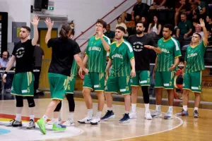 Κεραυνός-ΑΕΚ: Το πρωτάθλημα κρίνεται στο "Κίτιον"! 