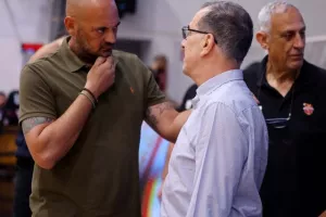 Κεραυνός-ΑΕΚ: Το πρωτάθλημα κρίνεται στο "Κίτιον"! 