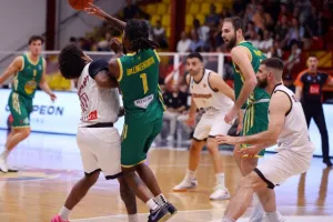 Κεραυνός-ΑΕΚ: Το πρωτάθλημα κρίνεται στο "Κίτιον"! 