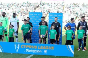 Ομόνοια-Απόλλων: Τελευταία παράσταση με 5αρα! (φώτος)