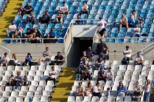 Ομόνοια-Απόλλων: Τελευταία παράσταση με 5αρα! (φώτος)