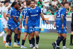 Ομόνοια-Απόλλων: Τελευταία παράσταση με 5αρα! (φώτος)