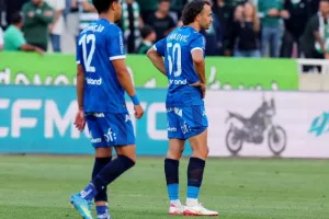 Ομόνοια-Απόλλων: Τελευταία παράσταση με 5αρα! (φώτος)