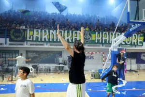 Τελικός με τα ΟΛΑ του και Πρωταθλήτρια η ΑΕΚ! (Φώτος)
