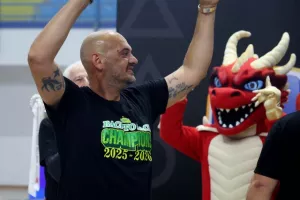 Τελικός με τα ΟΛΑ του και Πρωταθλήτρια η ΑΕΚ! (Φώτος)