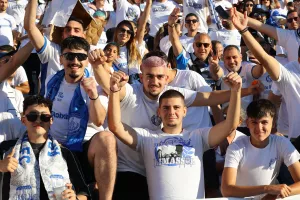 ΦΩΤΟΡΕΠΟΡΤΑΖ από τις κερκίδες Απόλλωνα και Πάφου