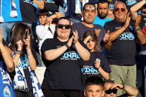 ΦΩΤΟΡΕΠΟΡΤΑΖ από τις κερκίδες Απόλλωνα και Πάφου