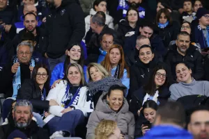 Θέλουν να δουν το ντεμπούτο του Πίντο-Eξάντληση εισιτηρίων!