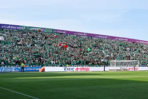 (Βίντεο/Φώτος Kerkida) ΕΙΣΟΔΟΣ με πασίγιο, κορεό και... πανικό από τους Ομονοιάτες!