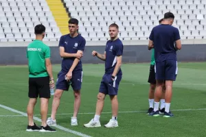 Ομόνοια-Απόλλων: Τελευταία παράσταση με 5αρα! (φώτος)