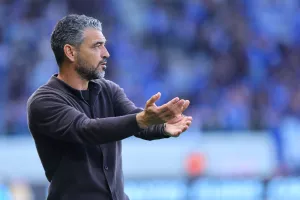 Ετοιμάζει τη ΔΙΚΗ του ομάδα