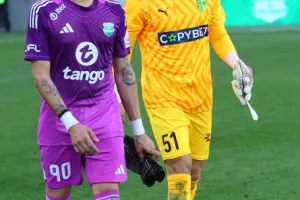 Άρης-ΑΕΚ: Είπε... αντίο στη σεζόν με διπλό / Εφτά γκολ στο ''Αλφαμέγα'' (φώτος)