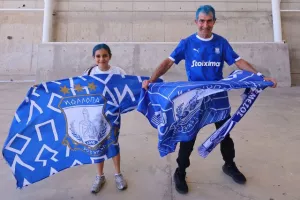 Φωτορεπορτάζ/ Ο κόσμος... έξω απ' το ΓΣΠ