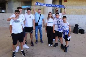 Φωτορεπορτάζ/ Ο κόσμος... έξω απ' το ΓΣΠ