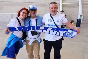 Φωτορεπορτάζ/ Ο κόσμος... έξω απ' το ΓΣΠ
