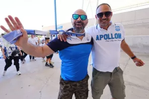 Φωτορεπορτάζ/ Ο κόσμος... έξω απ' το ΓΣΠ