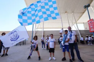 Φωτορεπορτάζ/ Ο κόσμος... έξω απ' το ΓΣΠ