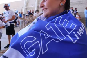 Φωτορεπορτάζ/ Ο κόσμος... έξω απ' το ΓΣΠ