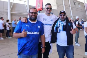 Φωτορεπορτάζ/ Ο κόσμος... έξω απ' το ΓΣΠ