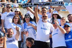 ΦΩΤΟΡΕΠΟΡΤΑΖ από τις κερκίδες Απόλλωνα και Πάφου