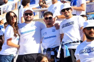 ΦΩΤΟΡΕΠΟΡΤΑΖ από τις κερκίδες Απόλλωνα και Πάφου