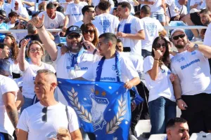 ΦΩΤΟΡΕΠΟΡΤΑΖ από τις κερκίδες Απόλλωνα και Πάφου