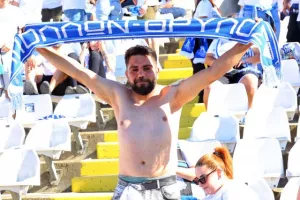 ΦΩΤΟΡΕΠΟΡΤΑΖ από τις κερκίδες Απόλλωνα και Πάφου