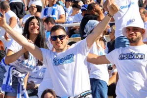 ΦΩΤΟΡΕΠΟΡΤΑΖ από τις κερκίδες Απόλλωνα και Πάφου