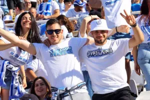 ΦΩΤΟΡΕΠΟΡΤΑΖ από τις κερκίδες Απόλλωνα και Πάφου