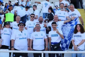 ΦΩΤΟΡΕΠΟΡΤΑΖ από τις κερκίδες Απόλλωνα και Πάφου