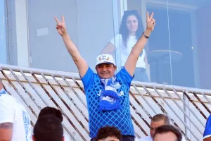 ΦΩΤΟΡΕΠΟΡΤΑΖ από τις κερκίδες Απόλλωνα και Πάφου