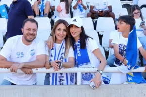 ΦΩΤΟΡΕΠΟΡΤΑΖ από τις κερκίδες Απόλλωνα και Πάφου