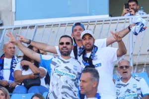 ΦΩΤΟΡΕΠΟΡΤΑΖ από τις κερκίδες Απόλλωνα και Πάφου