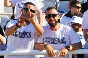 ΦΩΤΟΡΕΠΟΡΤΑΖ από τις κερκίδες Απόλλωνα και Πάφου