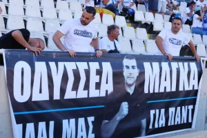 ΦΩΤΟΡΕΠΟΡΤΑΖ από τις κερκίδες Απόλλωνα και Πάφου
