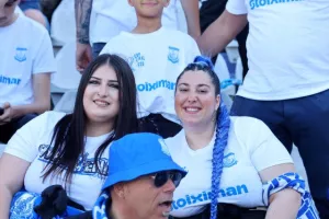 ΦΩΤΟΡΕΠΟΡΤΑΖ από τις κερκίδες Απόλλωνα και Πάφου