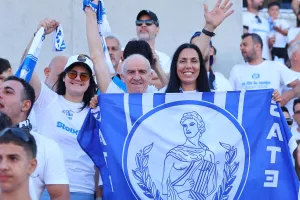 ΦΩΤΟΡΕΠΟΡΤΑΖ από τις κερκίδες Απόλλωνα και Πάφου