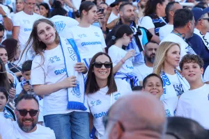 ΦΩΤΟΡΕΠΟΡΤΑΖ από τις κερκίδες Απόλλωνα και Πάφου