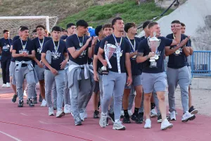(Φώτος) Αποθέωση για τους... νταμπλούχους