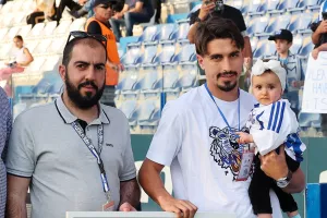Συμφώνησε... με Πραστίτη