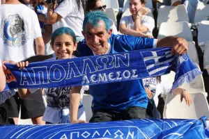 ΦΩΤΟΡΕΠΟΡΤΑΖ από τις κερκίδες Απόλλωνα και Πάφου
