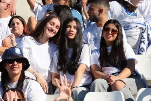 ΦΩΤΟΡΕΠΟΡΤΑΖ από τις κερκίδες Απόλλωνα και Πάφου