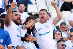 ΦΩΤΟΡΕΠΟΡΤΑΖ από τις κερκίδες Απόλλωνα και Πάφου