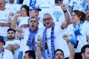 ΦΩΤΟΡΕΠΟΡΤΑΖ από τις κερκίδες Απόλλωνα και Πάφου