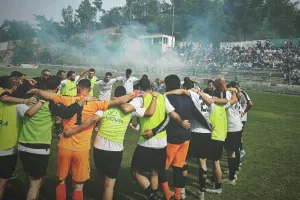 Φιέστα ανόδου στην πλατεία