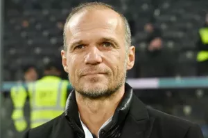 Έδωσαν τα χέρια Ηρακλής και Μπασινάς